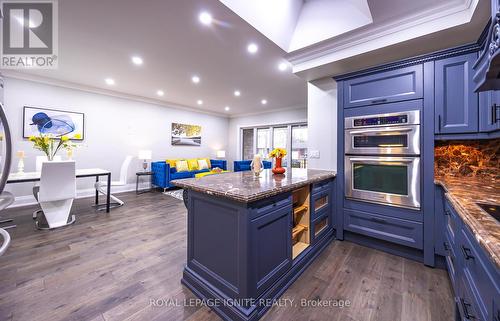 70 Keegan Crescent, Toronto, ON - Indoor Photo Showing Kitchen With Upgraded Kitchen