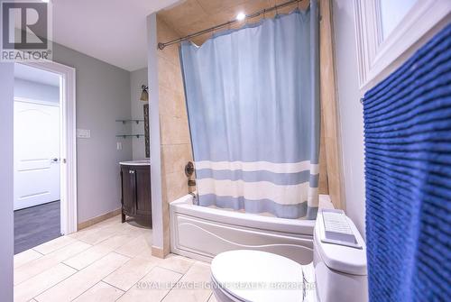 70 Keegan Crescent, Toronto, ON - Indoor Photo Showing Bathroom