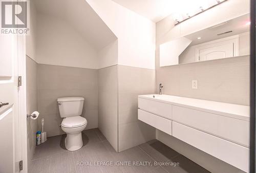 70 Keegan Crescent, Toronto, ON - Indoor Photo Showing Bathroom