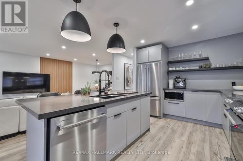 183 Willowridge Road, Toronto, ON - Indoor Photo Showing Kitchen With Upgraded Kitchen