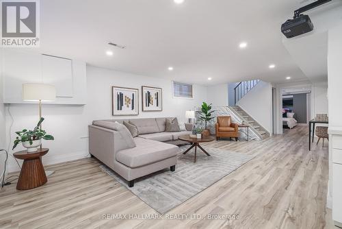 183 Willowridge Road, Toronto, ON - Indoor Photo Showing Living Room