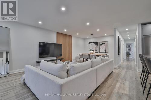 183 Willowridge Road, Toronto, ON - Indoor Photo Showing Living Room