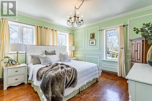 175 Broadway Street, North Middlesex (Parkhill), ON - Indoor Photo Showing Bedroom