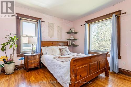 175 Broadway Street, North Middlesex (Parkhill), ON - Indoor Photo Showing Bedroom