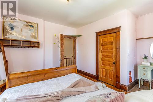 175 Broadway Street, North Middlesex (Parkhill), ON - Indoor Photo Showing Bedroom