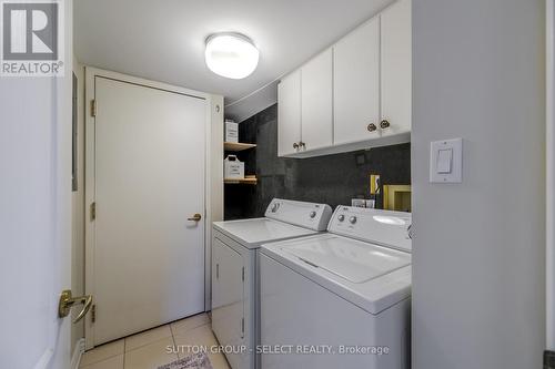 502 - 250 Sydenham Street, London, ON - Indoor Photo Showing Laundry Room