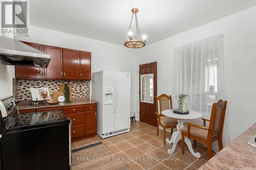 8 Blakley Avenue, Toronto, ON - Indoor Photo Showing Dining Room