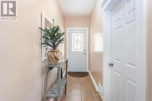 8 Blakley Avenue, Toronto, ON - Indoor Photo Showing Other Room