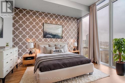 1515 - 90 Park Lawn Road, Toronto, ON - Indoor Photo Showing Bedroom