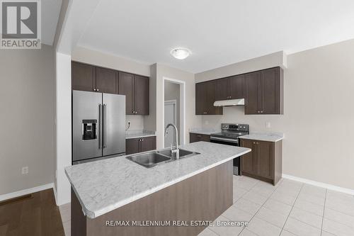 8620 Pawpaw Lane, Niagara Falls, ON - Indoor Photo Showing Kitchen With Stainless Steel Kitchen With Double Sink