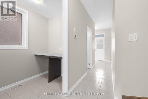 8620 Pawpaw Lane, Niagara Falls, ON - Indoor Photo Showing Other Room