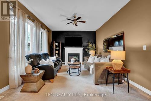 606 Oldman Road, Oshawa (Eastdale), ON - Indoor Photo Showing Living Room With Fireplace