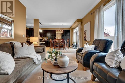 606 Oldman Road, Oshawa (Eastdale), ON - Indoor Photo Showing Living Room