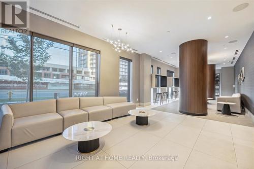 1806 - 2550 Simcoe Street N, Oshawa (Windfields), ON - Indoor Photo Showing Living Room