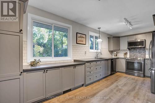 1186 Cartier Boulevard, Peterborough (Northcrest), ON - Indoor Photo Showing Kitchen With Stainless Steel Kitchen With Upgraded Kitchen