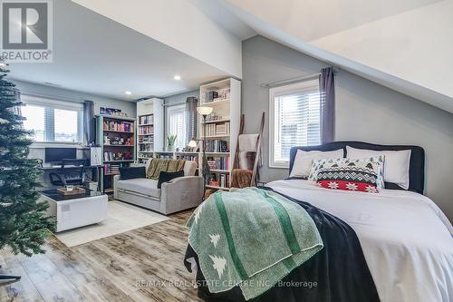 25 Beaver Street, Halton Hills, ON - Indoor Photo Showing Bedroom