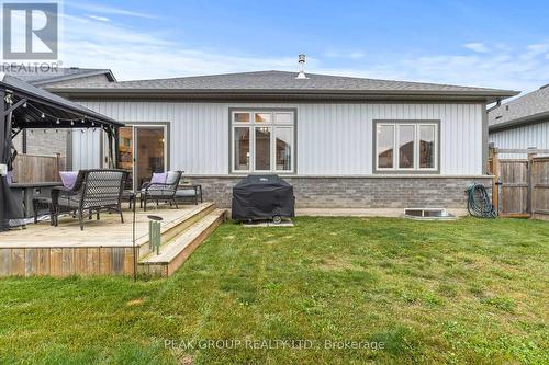 28 Venture Way, Thorold (560 - Rolling Meadows), ON - Outdoor With Deck Patio Veranda