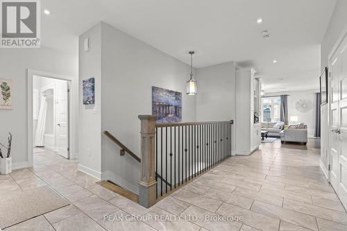 28 Venture Way, Thorold (560 - Rolling Meadows), ON - Indoor Photo Showing Other Room