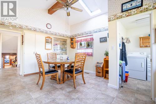 1563 Thompson Road, Fort Erie (331 - Bowen), ON - Indoor Photo Showing Dining Room