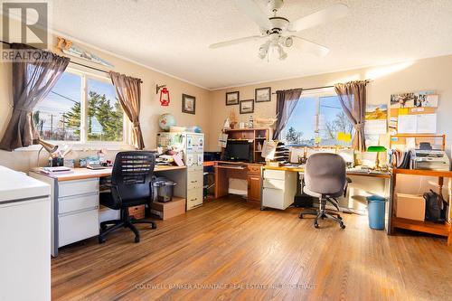 1563 Thompson Road, Fort Erie (331 - Bowen), ON - Indoor Photo Showing Office