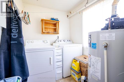 1563 Thompson Road, Fort Erie (331 - Bowen), ON - Indoor Photo Showing Laundry Room