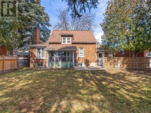 327 Darling Street, Brantford, ON - Outdoor