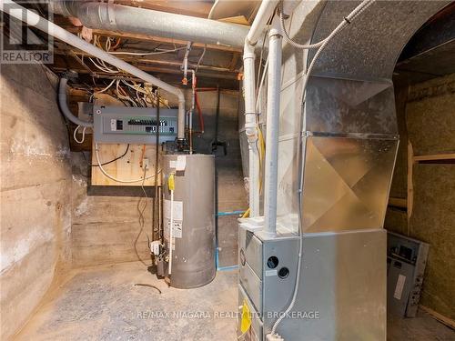 327 Darling Street, Brantford, ON - Indoor Photo Showing Basement