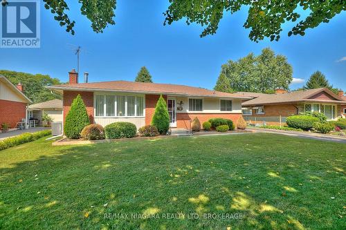 6357 Glengate Street, Niagara Falls (Morrison), ON - Outdoor With Facade