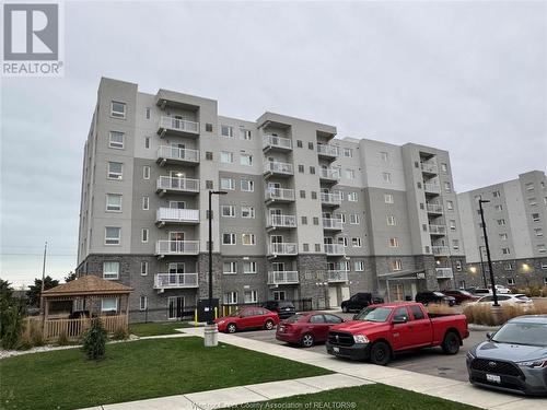 1489 Banwell Road Unit# 326, Windsor, ON - Outdoor With Balcony With Facade