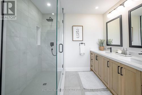 4229 Manson Lane, Lincoln, ON - Indoor Photo Showing Bathroom