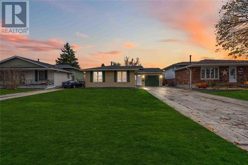 1025 Frost Avenue, Sarnia, ON - Outdoor With Facade