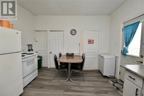 162 John Street, Sarnia, ON - Indoor Photo Showing Kitchen