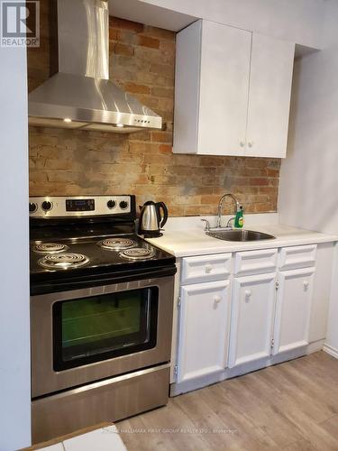 37 Mutual Street, Toronto, ON - Indoor Photo Showing Kitchen