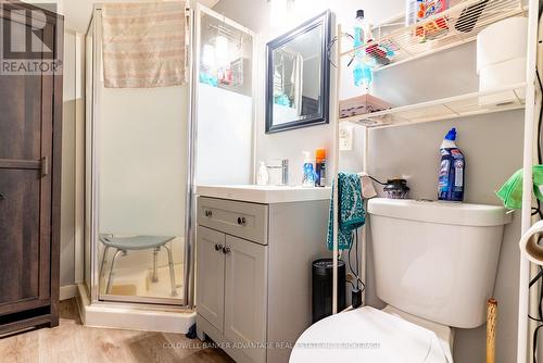 502 Bruce Street, South Bruce Peninsula, ON - Indoor Photo Showing Laundry Room