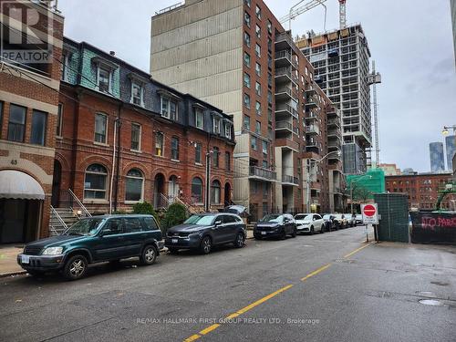 37 Mutual Street, Toronto, ON - Outdoor With Facade