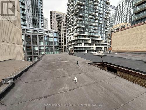 37 Mutual Street, Toronto, ON - Outdoor With Facade