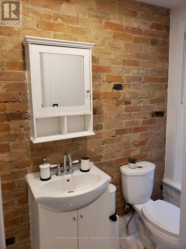 37 Mutual Street, Toronto, ON - Indoor Photo Showing Bathroom