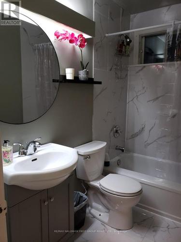 37 Mutual Street, Toronto, ON - Indoor Photo Showing Bathroom