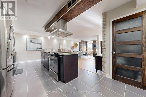 106 - 1540 Pickering Parkway, Pickering, ON - Indoor Photo Showing Kitchen