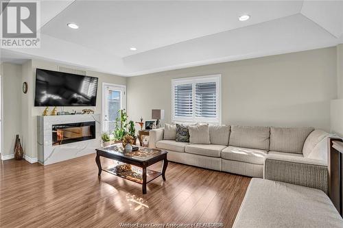 3106 Viola Crescent, Windsor, ON - Indoor Photo Showing Living Room With Fireplace