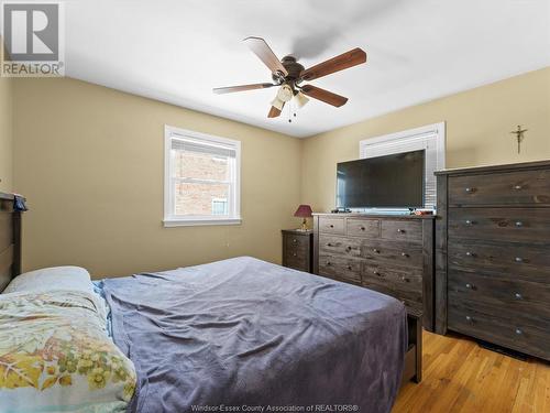 814 Watson Avenue, Windsor, ON - Indoor Photo Showing Bedroom