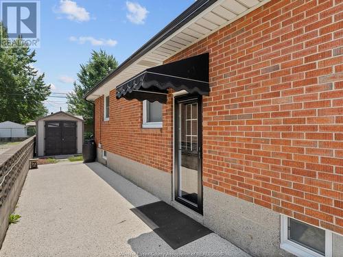 814 Watson Avenue, Windsor, ON - Outdoor With Exterior