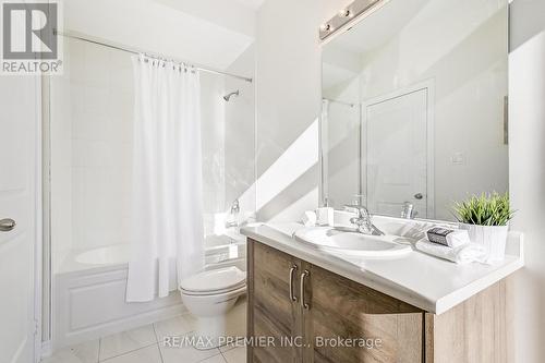 48 Sambro Lane, Whitchurch-Stouffville, ON - Indoor Photo Showing Bathroom