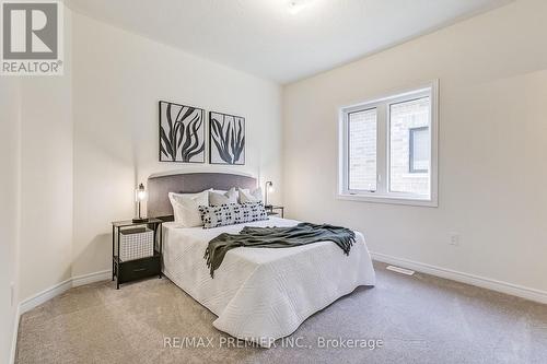 48 Sambro Lane, Whitchurch-Stouffville, ON - Indoor Photo Showing Bedroom