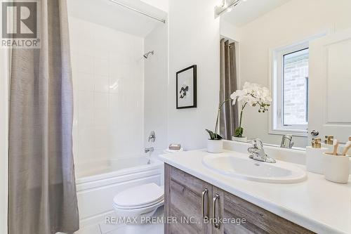 48 Sambro Lane, Whitchurch-Stouffville, ON - Indoor Photo Showing Bathroom