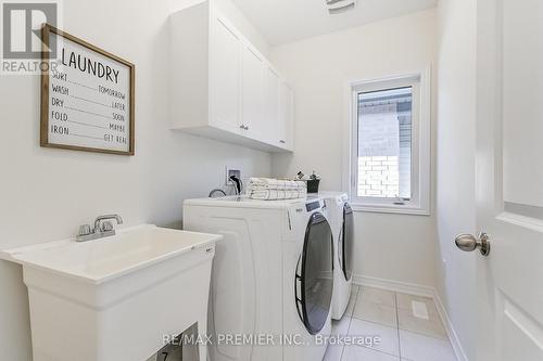 48 Sambro Lane, Whitchurch-Stouffville, ON - Indoor Photo Showing Laundry Room