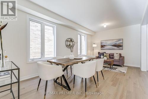 48 Sambro Lane, Whitchurch-Stouffville, ON - Indoor Photo Showing Dining Room