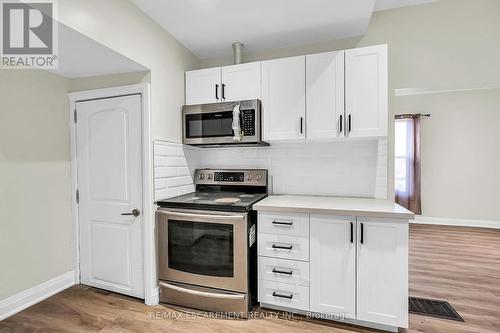 346 Emerald Street N, Hamilton, ON - Indoor Photo Showing Kitchen