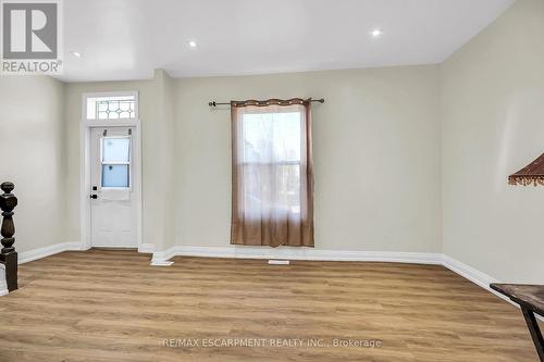 346 Emerald Street N, Hamilton, ON - Indoor Photo Showing Other Room