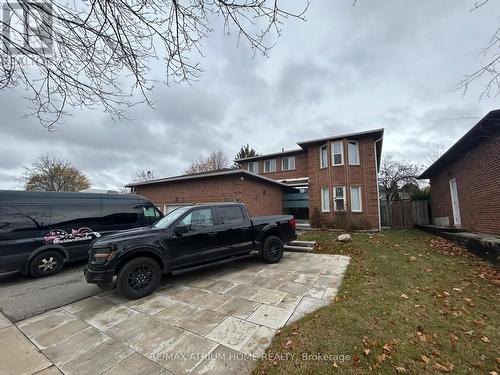 2Nd Fl - 166 Fincham Avenue, Markham, ON - Outdoor